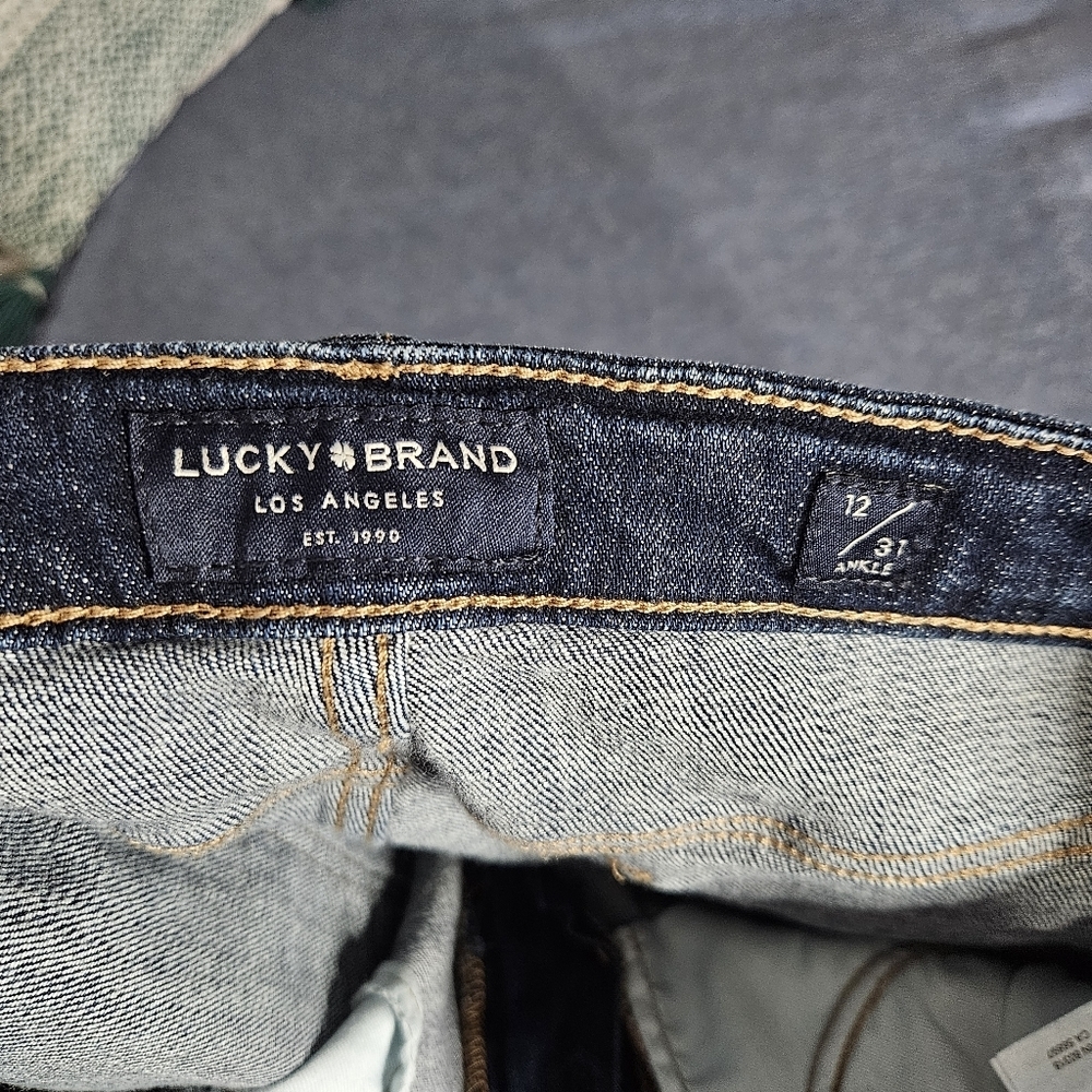 Lucky Brand Mid-rise Straight Leg Blue Denim Jeans Size 12/31 Ankle - Picture 7 of 12